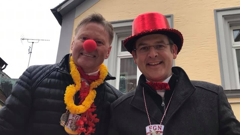 Lustiger Faschingsumzug mit Hersbrucks B�rgermeister Robert Ilg (rechts). 