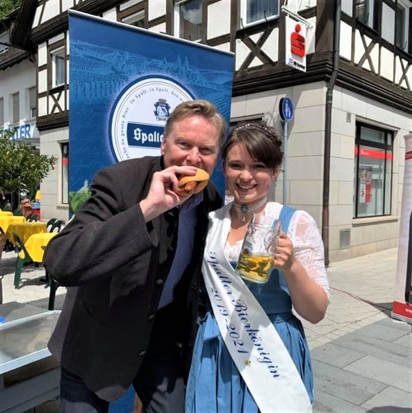 Hat super geschmeckt! Und auch wenn die Th�ringer Bratwurst gewonnen hat, ich bleib lieber bei unserer guten fr�nkischen. :) 