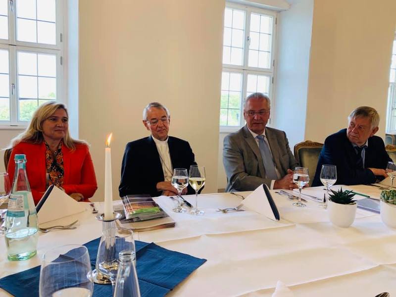 Politik trifft Kirche.
Gespr�ch mit Erzbischof 
Dr. Ludwig Schick.
#banz19