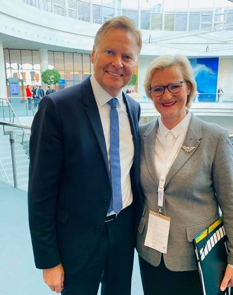 Mit DEHOGA-Pr�sidentin Angela Inselkammer. Messe N�rnberg NCC
