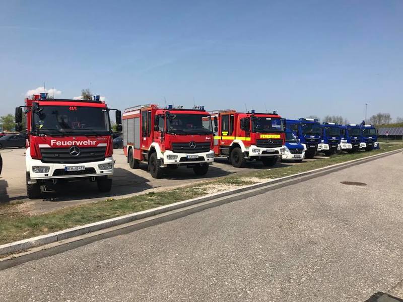 Feuerwehren, THW und Sanit�tsdienste erhalten 67 weitere Fahrzeuge im Wert von 8,8 Millionen Euro