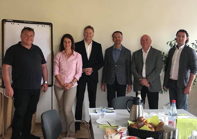 Hilfe f�r Menschen die sich nicht selbst helfen k�nnen oder Unterst�tzung brauchen ist mir besonders wichtig! Eingliederungshilfe. Pflege. Neues Bundesteilhabegesetz. Finanzierung.

Produktives Gespr�ch mit den Einrichtungen Dr. L�w im N�rnberger Land -Simmelsdorf.