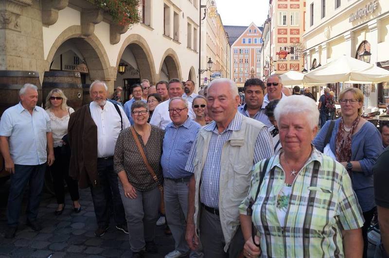 Am Ende noch ein kurzer Abstecher zum (nicht in�s!) Hofbr�uhaus am Platzl.