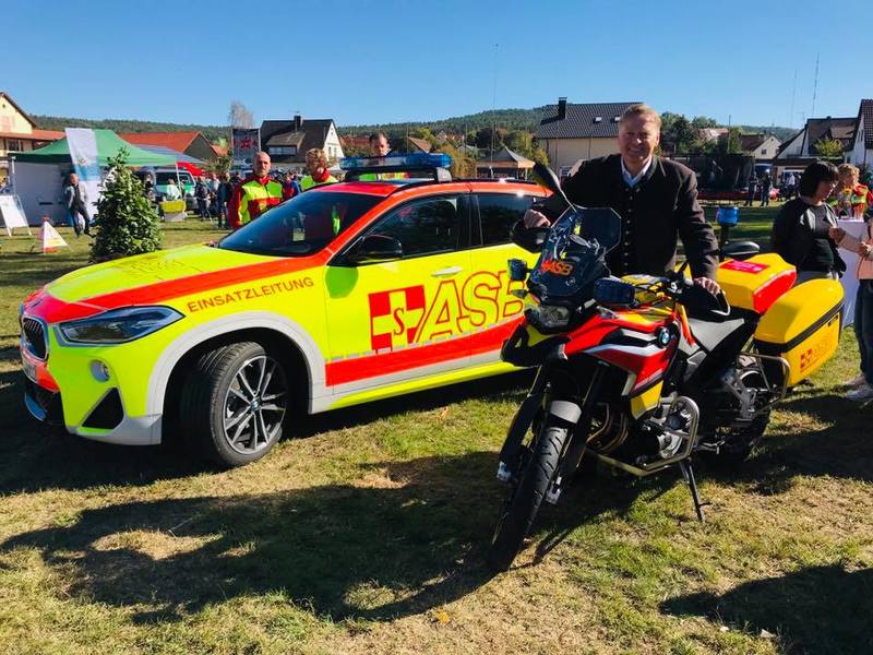 Bei der ersten ehrenamtliche Motorradstreife in der Region.