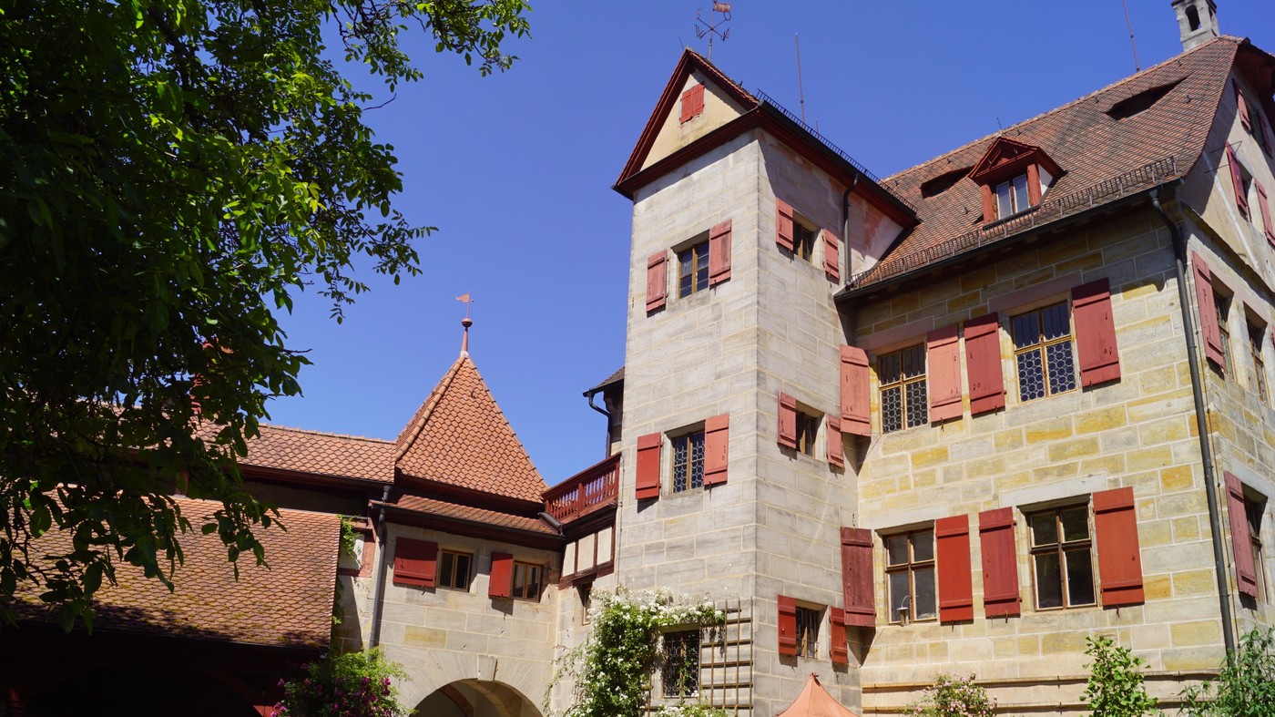 Der Freistaat Bayern stellt weitere 80.000 Euro fr die Sanierung von Schloss Grnsberg zur Verfgung. Foto: M. Keilholz  